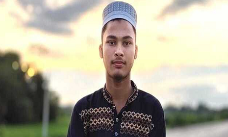 ১৫ বছর পর প্রবাসফেরত বাবার সামনে সন্তানের নিথর দেহ