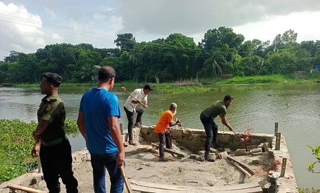 নগরকান্দা কুমার নদ দখল মুক্ত