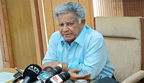 ‘বন্দর পরিচালনার দায়িত্ব বিদেশিদের হাতে দেওয়া নিয়ে নেগোসিয়েশন চলছে’