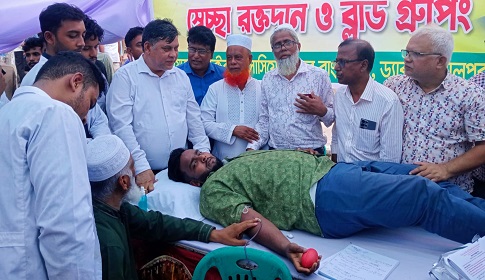 জুলাই অভ্যুত্থানের বর্ষপূর্তিতে জামালপুরে রক্তদান কর্মসূচি