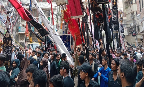 ‘হায় হোসেন’, ‘হায় হোসেন’ ধ্বনিতে মুখরিত তাজিয়া মিছিল