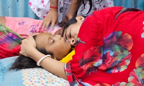 রাজৈরে রান্নাঘর থেকে শিশুর ঝুলন্ত মরদেহ উদ্ধার