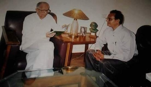 কমরেড জ্যোতি বসুর ১১১তম জন্মজয়ন্তীতে প্রাণের শুভেচ্ছা