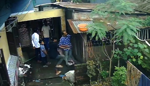 আইনজীবির বাড়ি দখল করে নিল ছাত্রদল নেতা