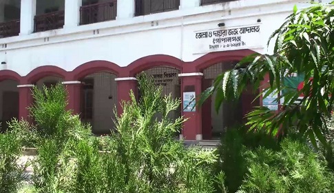 গোপালগঞ্জে পুলিশের ওপর হামলা ও আসামি ছিনতাই মামলায় ৩৫ আসামি কারাগারে 