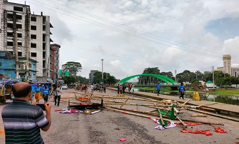 গোপালগঞ্জে কারফিউর মধ্যে আটক ১৪ 
