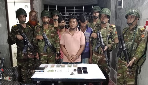 বাগেরহাটে হেরোইনসহ ৩ মাদক কারবারি আটক