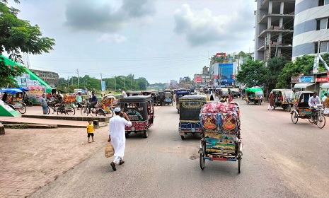 গোপালগঞ্জে কারফিউ শিথিল, লোকজনের উপস্থিতি কম