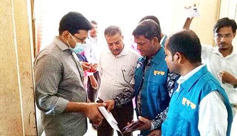 অনিয়মের অভিযোগে ঈশ্বরদী উপজেলা স্বাস্থ্য কমপ্লেক্সে দুদকের অভিযান