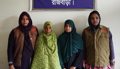 ভ্যান চালক হত্যা মামলায় শাশুড়ি ও পুত্রবধূ আটক  