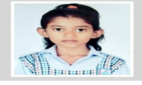 চিরনিদ্রায় শায়িত মাইলস্টোনে অগ্নিদগ্ধ ছোট্ট রাইসা মনি