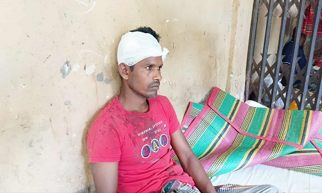 ধর্ষণ মামলায় সাজা হওয়ায় বাদীকে কুপিয়ে জখম