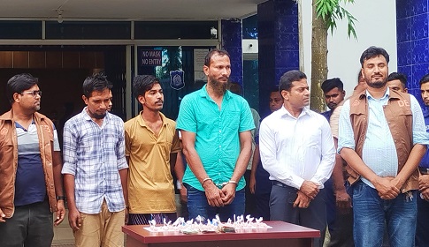 জামালপুরে ৪ হাজার ইয়াবা উদ্ধার, ৩ কারবারি গ্রেফতার