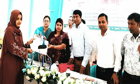 ‘বিশ্ববিদ্যালয়ে ভর্তি হলেই হবে না, সফলতার সঙ্গে শেষ করাও জরুরি’
