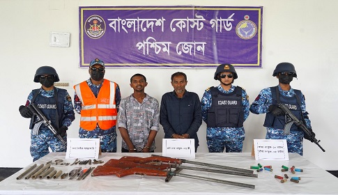সুন্দরবনে অস্ত্রসহ আসাবুর বাহিনীর দুই সহযোগী আটক