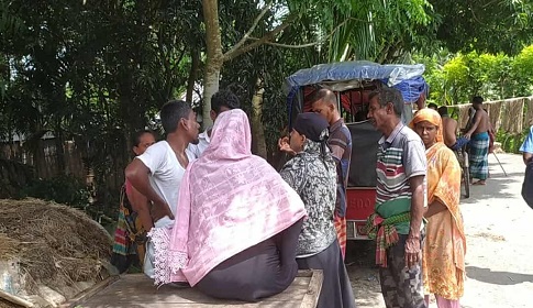 ১০ দিনে গ্রাহকের প্রায় ১০ লাখ টাকা নিয়ে চম্পট দিল এনজিও