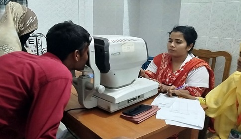 নড়াইলে বিনামূল্যে দেড় হাজার রোগীকে চক্ষুচিকিৎসা ও লেন্স সংযোজন