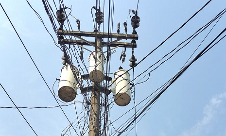 গেন্ডারিয়ায় ট্রান্সফরমার বিস্ফোরণে ছেলে নিহত, বাবা-মা হাসপাতালে