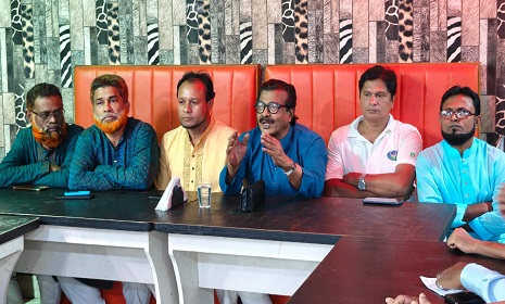 ফুলপুরে সাংবাদিকদের সাথে কৃষকদল নেতার মতবিনিময় 