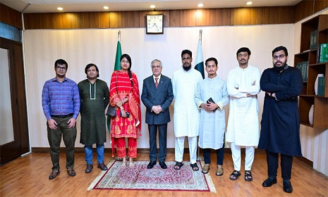 পাকিস্তানের পররাষ্ট্রমন্ত্রীর সঙ্গে এনসিপি নেতাদের বৈঠক