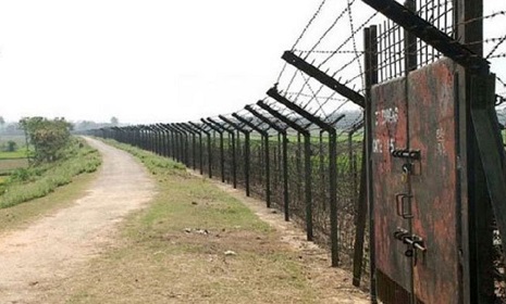 সাতক্ষীরার তলুইগাছা সীমান্তে ১৪ বাংলাদেশী নাগরিককে হস্তান্তর 