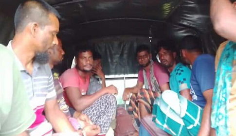 পশ্চিম সুন্দরবনের অভয়ারণ্যে মৎস্য শিকারের সময় আট জেলে আটক