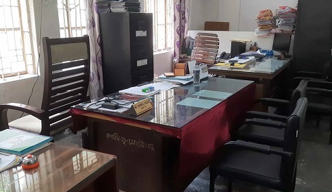 বাগেরহাটে চার দফা দাবিতে পল্লী বিদ্যুৎ সমিতির কর্মকর্তাদের কর্মবিরতি