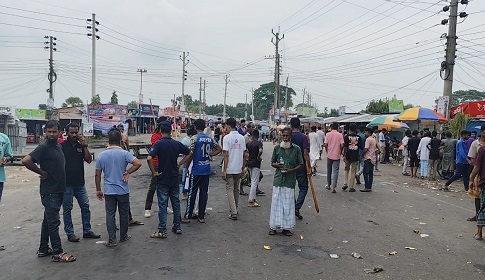 ফরিদপুরে আবারও দুই মহাসড়ক অবরোধ, যান চলাচল বন্ধ