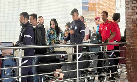 অবশেষে দেশে ফিরছে বাংলাদেশ ফুটবল দল