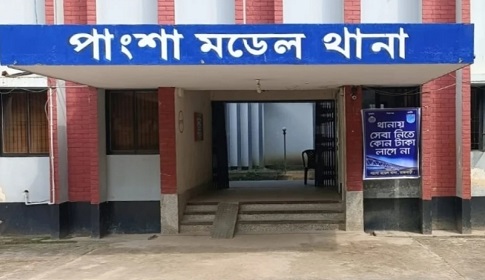 বাড়িতে ঢুকে হাতুড়ি দিয়ে পিটিয়ে স্বর্ণ অলংকার ও নগদ টাকা লুটের অভিযোগ 