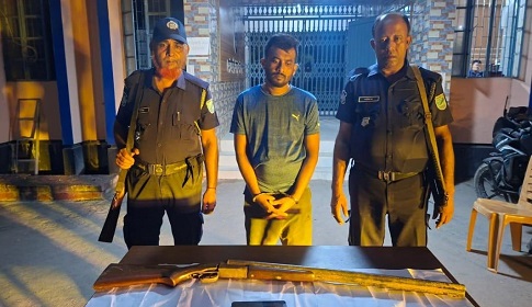 ফরিদপুর সদরে যৌথবাহিনীর অভিযানে অবৈধ অস্ত্র উদ্ধার, আটক ১