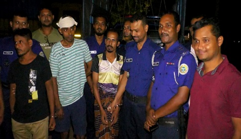 আগৈলঝাড়ায় ইয়াবা-গাঁজাসহ শীর্ষ মাদক ব্যবসায়ী পিযুষ দুই সহযোগীসহ গ্রেফতার