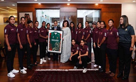 জাতীয় নারী ক্রিকেট দলকে ভারতীয় হাইকমিশনের সংবর্ধনা