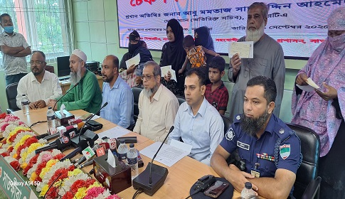 সাতক্ষীরায় সড়ক দুর্ঘটনায় নিহত ও আহতদের পরিবারের মাঝে চেক বিতরণ