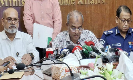 ‘সব জায়গায় এবার দুর্গাপূজা নির্বিঘ্নে হবে’