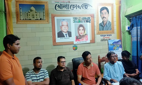 নগরকান্দায় খোলাচোখ পত্রিকার নিবার্হী সম্পাদকের জন্মদিন পালিত