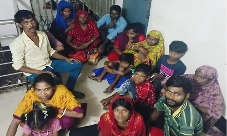 ভারতে আটক ১৫ বাংলাদেশীকে বিজিবির কাছে হস্তান্তর
