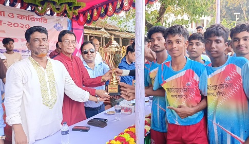 সালথায় গ্রীষ্মকালীন ক্রীড়া প্রতিযোগিতার সমাপনী ও পুরস্কার বিতরণ