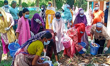 বিশ্ব পর্যটন দিবসে জামালপুরে চাইল্ড সিটিতে প্লাস্টিক অপসারণ