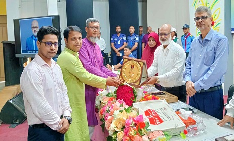 জামালপুরে এএম কলেজের অধ্যক্ষের বিদায় সংবর্ধনা