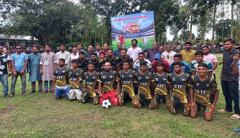 পঞ্চগড়ের দ্বারিকামারি মাঠে ফুটবল টুর্নামেন্টের উদ্বোধন
