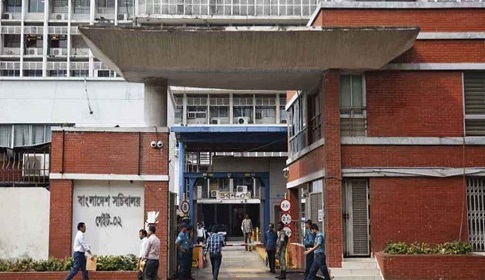সচিবালয়ে এসইউপি ব্যবহার নিষিদ্ধ