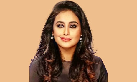 ‘যদি পুরুষরা সন্তান জন্ম দিত, পৃথিবীতে যুদ্ধ থাকত না’