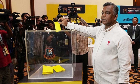 বিনা প্রতিদ্বন্দ্বিতায় ফের বিসিবি সভাপতি বুলবুল
