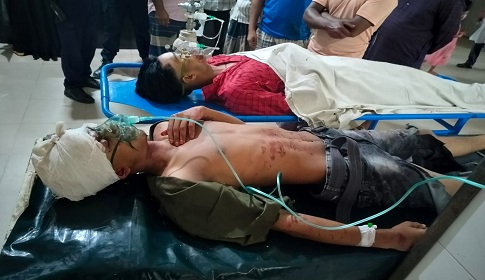 কানাইপুরে সড়ক দুর্ঘটনায় দুইজন গুরুতর আহত