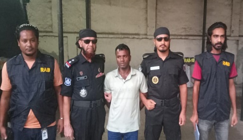 এসআই মিরাজুল হত্যা মামলার সাজাপ্রাপ্ত পলাতক আসামি লিয়াকত শেখ গ্রেফতার