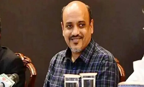 ‘আগে মুরগির ফার্মের মালিকও টিভির লাইসেন্স পেয়েছে’
