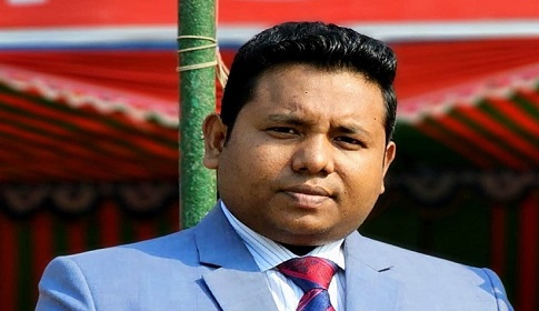 ঈশ্বরদীতে ইউএনও’র বিরুদ্ধে মানববন্ধন, অভিযোগ অস্বীকার করে ব্যাখ্যা দিলেন নির্বাহী কর্মকর্তা
