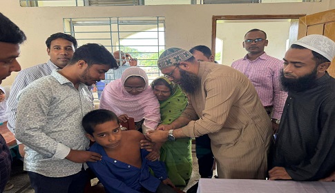 সালথায় টাইফয়েড টিকাদান ক্যাম্পেইনের উদ্বোধন 
