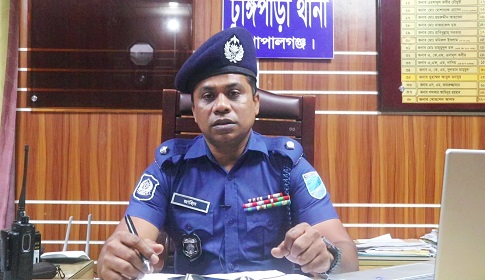 টুঙ্গিপাড়ায় দেশীয় অস্ত্র ঢাল-সোরকি জমা দেওয়ার নির্দেশ